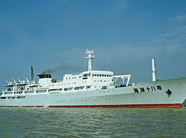 海军十八号整船涂装工程